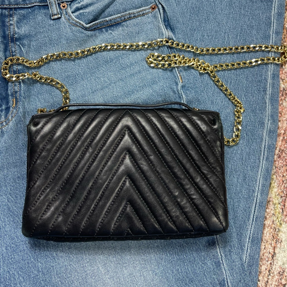 Michael Kors Quilted Leather Sloan Chain Crossbody Handbag in Black Gold - Picture 4 of 5